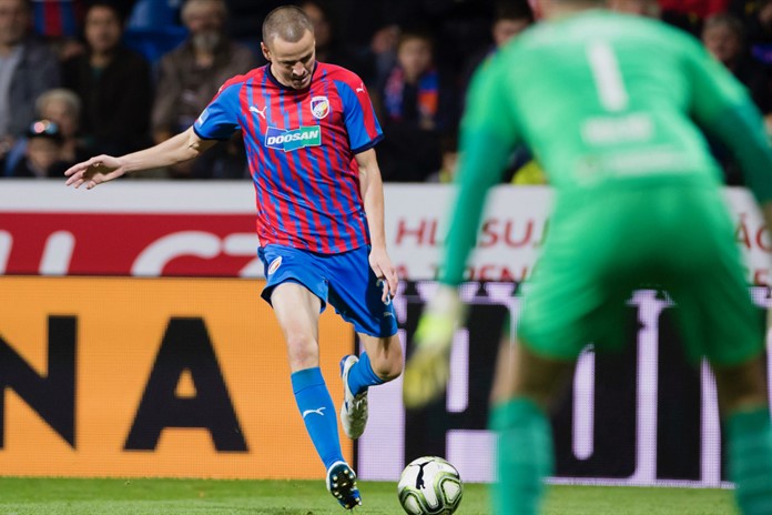 hloušek, viktoria, fotbal