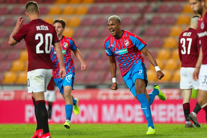 viktoria, fotbal, beauguel-web