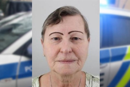 Seniorka odešla z nemocnice s kanylou v ruce! Kriminalisté po ženě vyhlásili celostátní pátrání