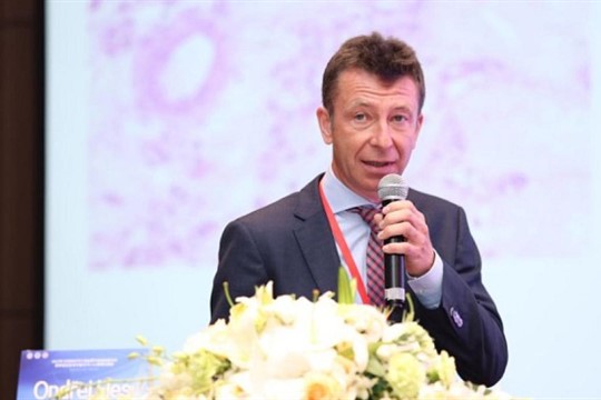 Uznávaný lékař Ondřej Hes byl posmrtně navržen na státní vyznamenání