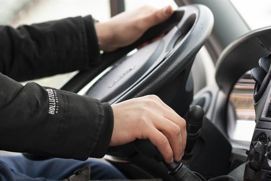 Tisícům motoristů z Karlovarska letos skončí platnost řidičského průkazu