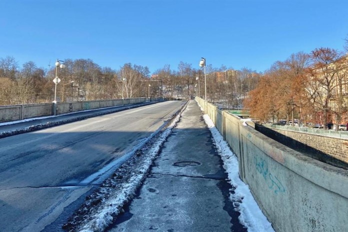 V Karlových Varech se od pondělí 3. dubna uzavře Ostrovský most