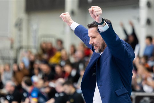 Táhli jsme za jeden provaz a dělali pro úspěch maximum, bilancuje kouč Novák osm let s Karlovarskem