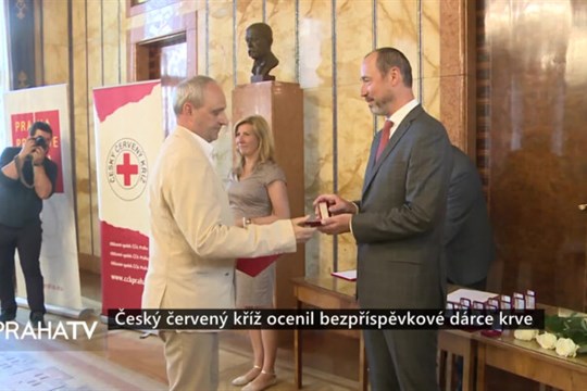 Český červený kříž ocenil bezpříspěvkové dárce krve