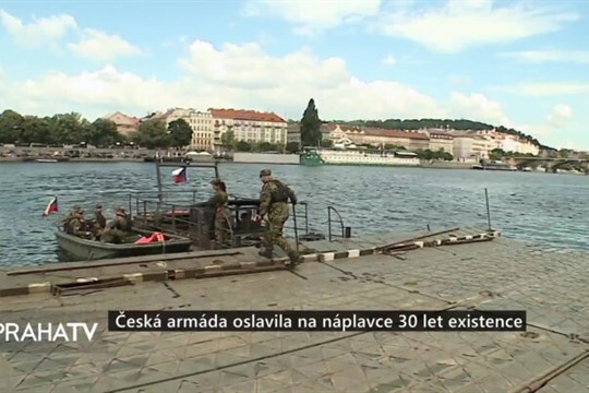 Česká armáda oslavila na náplavce 30 let existence