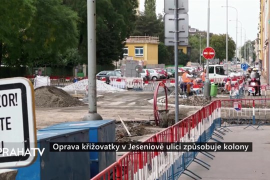 Oprava křižovatky v Jeseniově ulici způsobuje kolony
