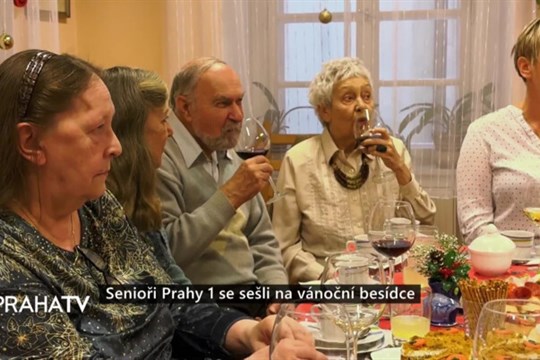Senioři Prahy 1 se sešli na vánoční besídce
