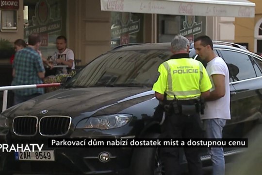 Parkovací dům nabízí dostatek míst a dostupnou cenu