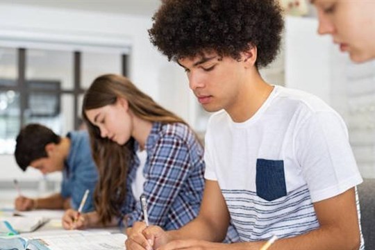 Knihovna v Karlových Varech nabízí nové vzdělávací programy pro středoškoláky