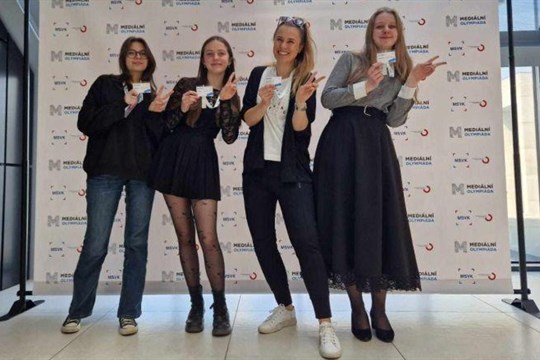 Tým ze sokolovského gymnázia přivezl skvělé umístění z celorepublikového kola mediální olympiády v Ostravě