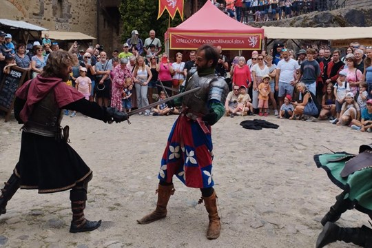 Středověké slavnosti purkrabího Půty v NOVÉM MĚSÍCI na hradě Loket - zážitky z gotických časů