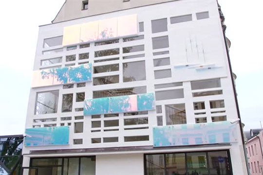 Jablonecké muzeum má na fasádě umělecké dílo