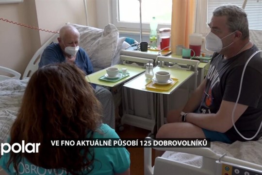 Fakultní nemocnici Ostrava pomáhá 125 dobrovolníků. Pacienti díky nim přicházejí na jiné myšlenky