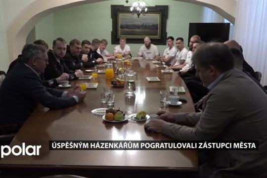 Aktuálně z Karviné: Přijetí úspěšných házenkářů na radnici