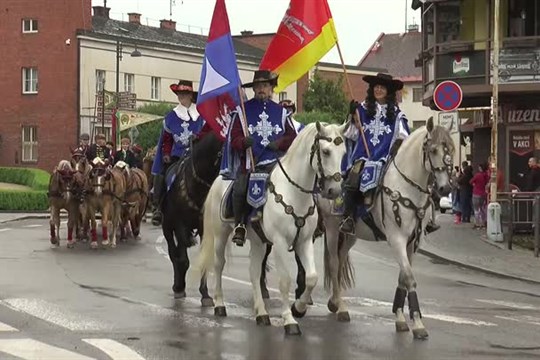 Den koně v Lomnici nad Popelkou propršel
