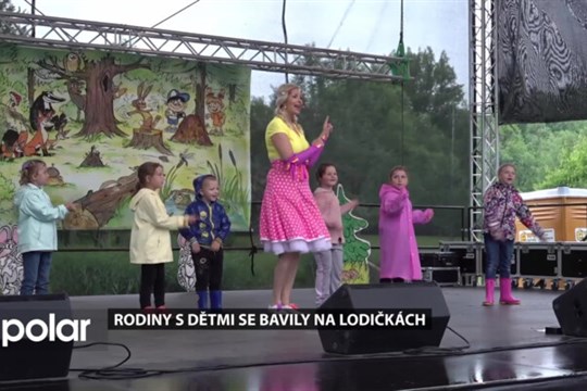 Rodiny s dětmi se bavily na Lodičkách, déšť je neodradil