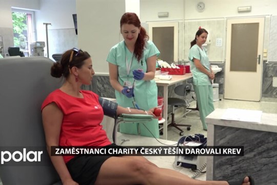 Na transfuzní stanici rájecké nemocnice darovali hromadně krev zaměstnanci Charity Český Těšín