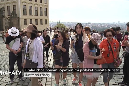 Praha chce novými opatřeními přilákat movité turisty