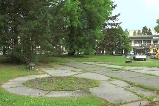 V jabloneckém Mšeně staví nové parkoviště