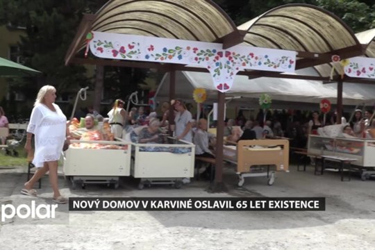 Senioři se bavili na zahradní slavnosti u příležitosti 65 let Nového domova