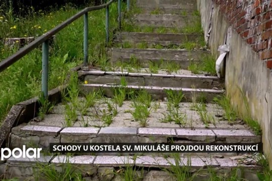 Léta chátrající schody u kostela sv. Mikuláše v Ostravě-Porubě projdou rekonstrukcí