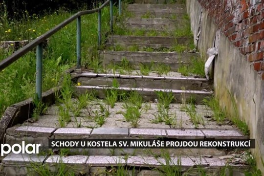 Schody k jedné z nejstarších dochovaných památek Poruby, kostelu sv. Mikuláše, projdou rekonstrukcí