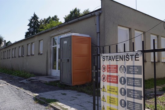 V Chomoutově probíhá rekonstrukce mateřské školy