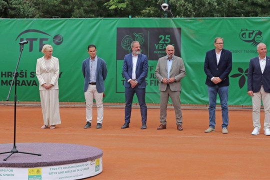 V Prostějově se koná mistrovství světa juniorských tenisových týmů