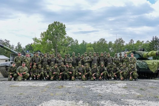 Letní brigádu u armády dokončilo 42 středoškoláků