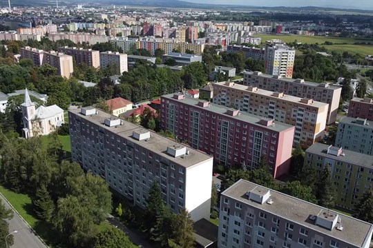V kraji se narodilo téměř o desetinu méně dětí