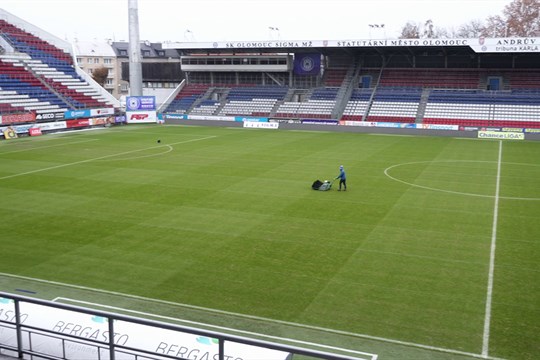 Andrův stadion v Olomouci má nejlepší trávník v Česku