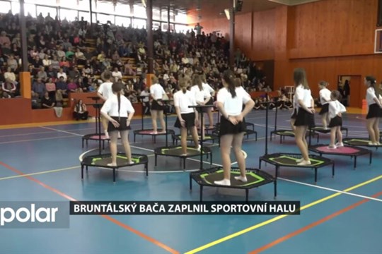 Taneční přehlídka Bruntálský bača naplnila sportovní halu stovkami tanečníků z Bruntálu i okolních měst