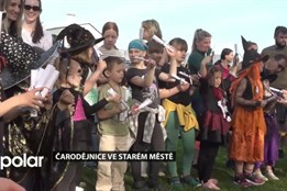 Na dohled od Petrových kamenů se slétly čarodějnice ve Starém Městě