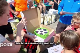 Žáci těrlických škol hráli prvomájový fotbalový turnaj o Sladký míč