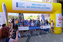 Běžci ve Zlíně podpořili lidi s poruchou autistického spektra