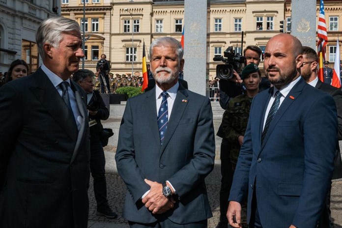 Prezident Pavel a belgický král Philippe uctili památku osvoboditelů Plzně