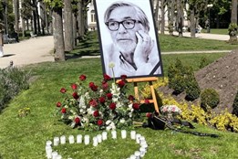 V Karlových Varech uctili památku herce Jiřího Bartošky
