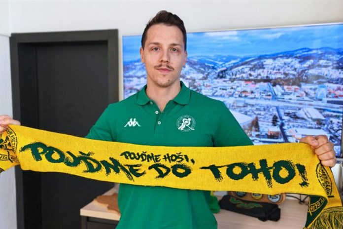 Na Lapač přichází extraligový šampion. Defenzivu Vsetína vyztuží bek Dujsík 