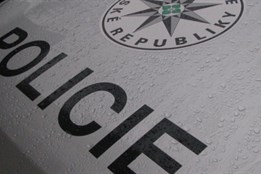Milostné hrátky přišly muže draho, žena se dvěma kumpány nešťastníka připravila o desítky tisíc