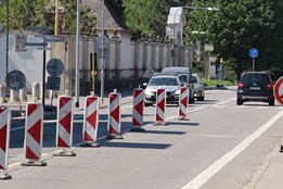 Oprava plynového potrubí ve Veselí brzdí dopravu