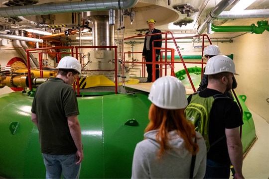 ČEZ o měsíc prodlužuje letní prohlídky lipenské vodní elektrárny